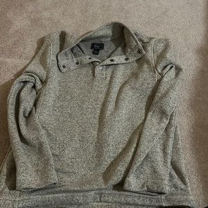 G. H. Bass pullover